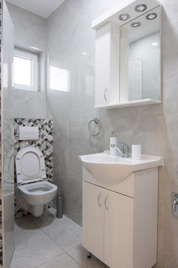 Jana Apartmani Belgrade Exterior photo